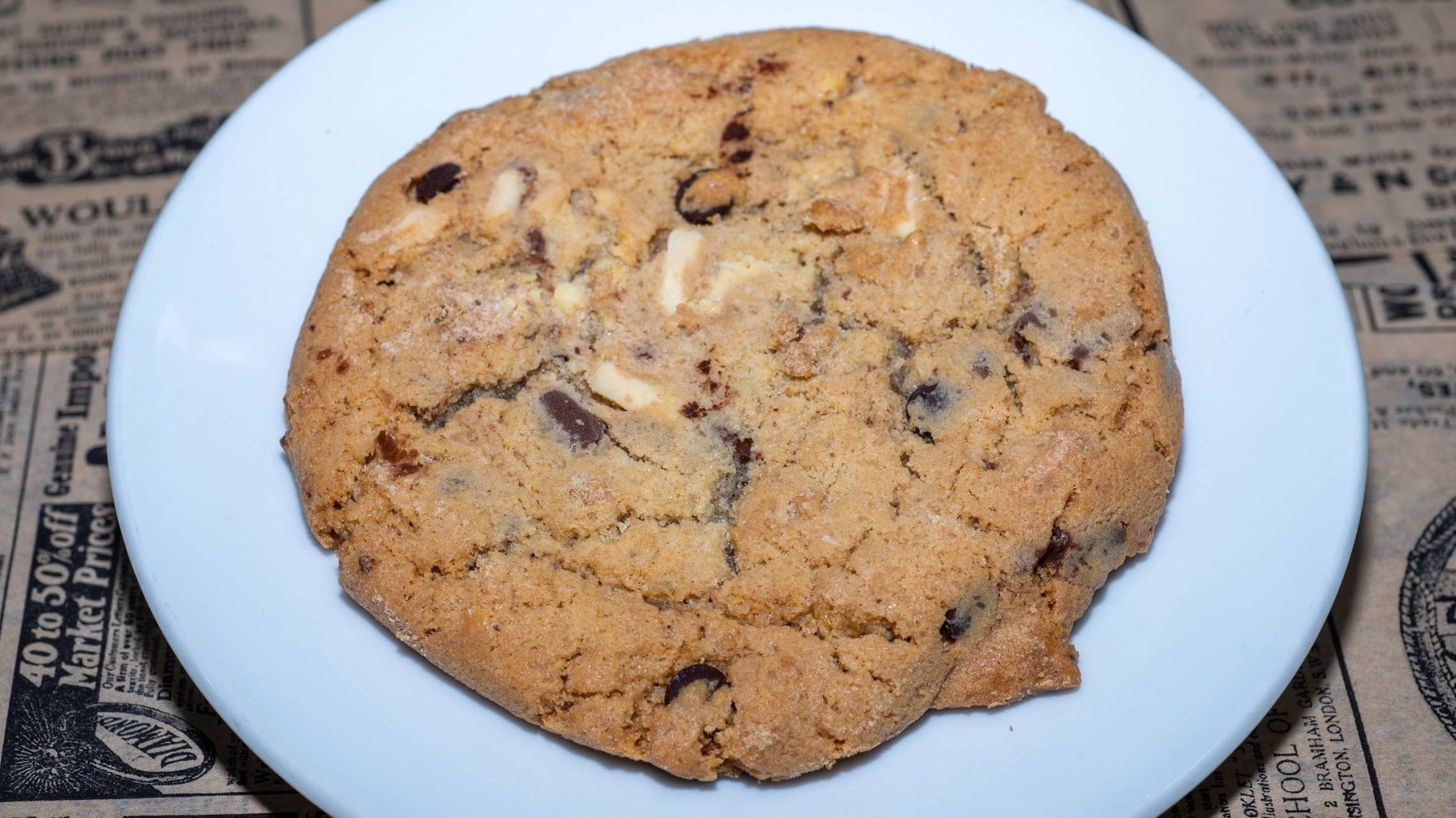 Maxi Cookie Chocolat Blanc, Noix de Macadamia 🍪