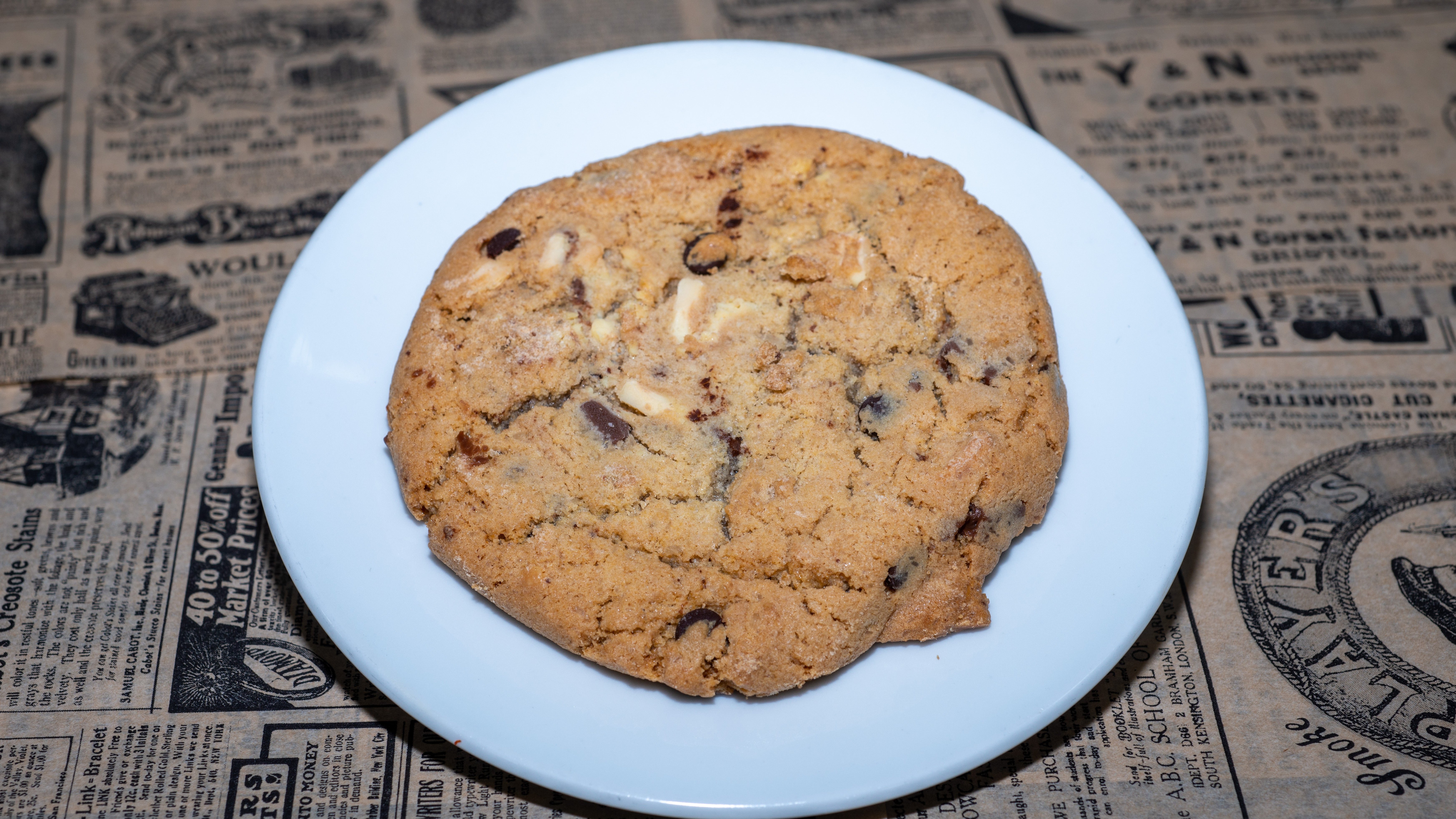 Maxi Cookie Chocolat blanc, noix de macadamia