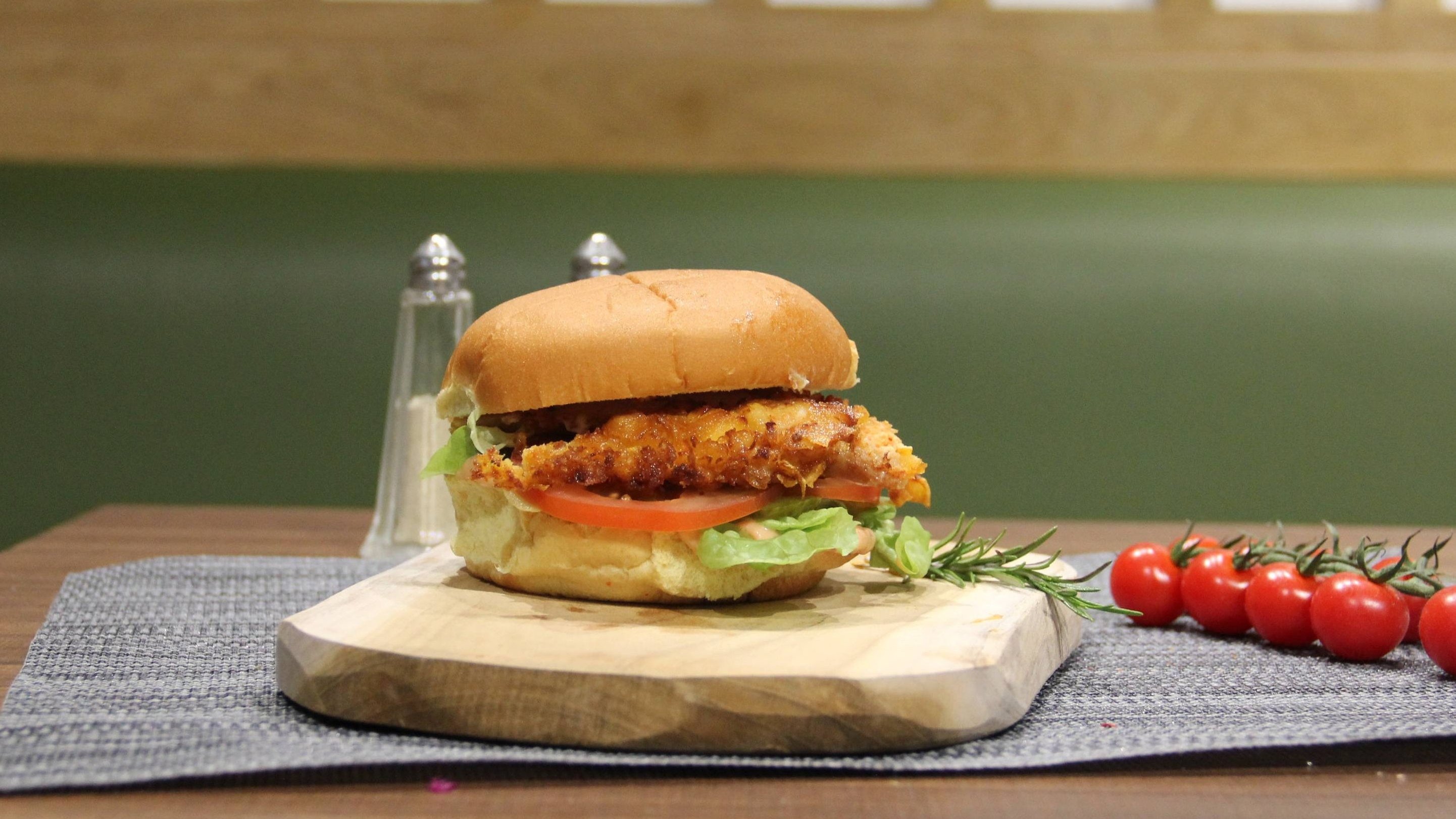 Fried chicken burger🐔🍔